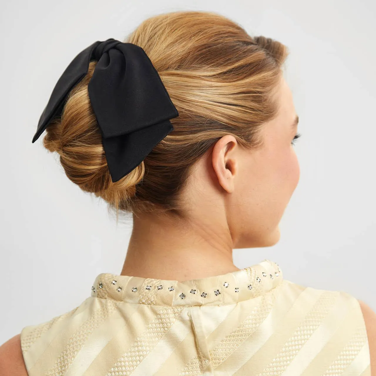 Kitsch Bow Hair Clip In Black