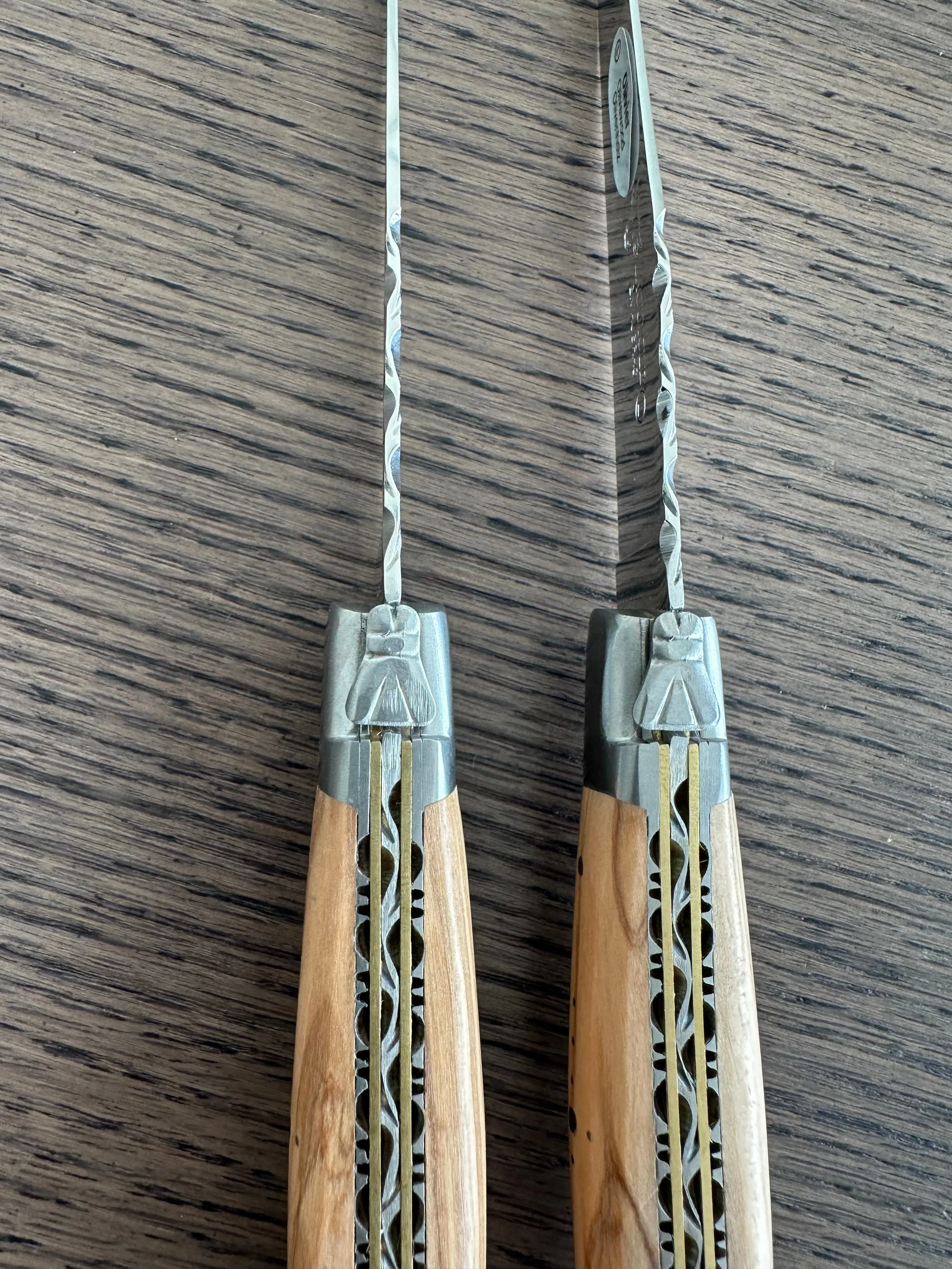 Laguiole en Aubrac Luxury Handcrafted Stainless Steel & Brass Double Plate 2-Piece Steak Knife Set with Olivewood Handles