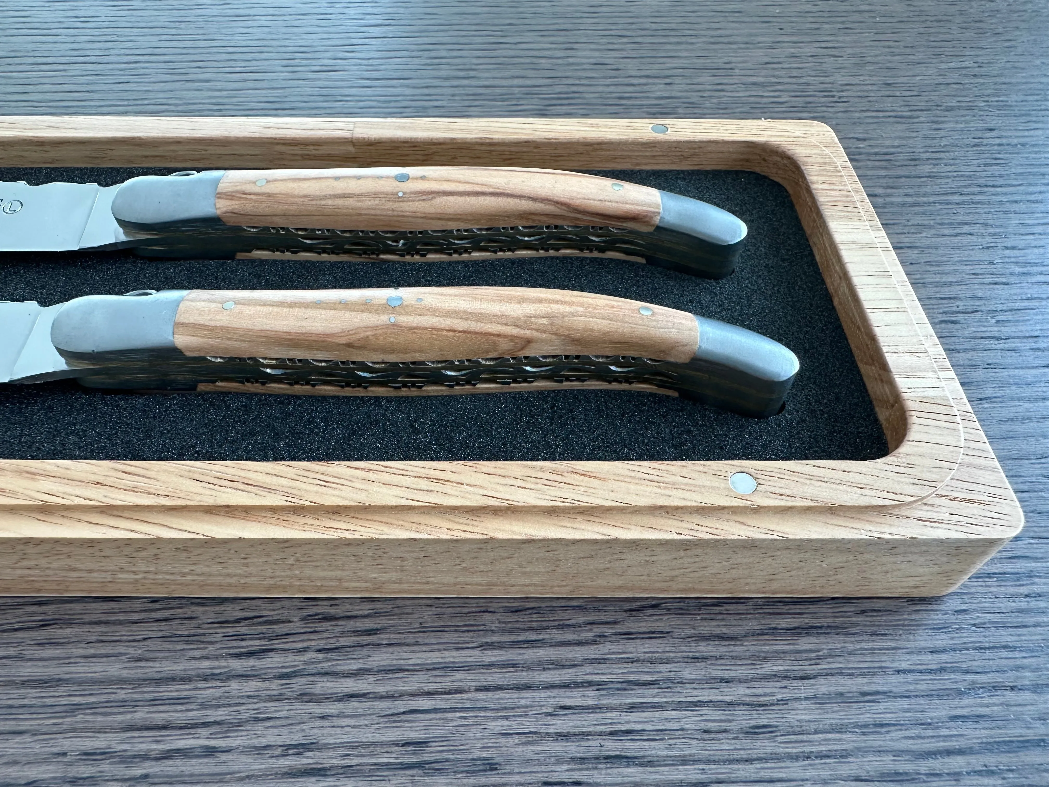 Laguiole en Aubrac Luxury Handcrafted Stainless Steel & Brass Double Plate 2-Piece Steak Knife Set with Olivewood Handles