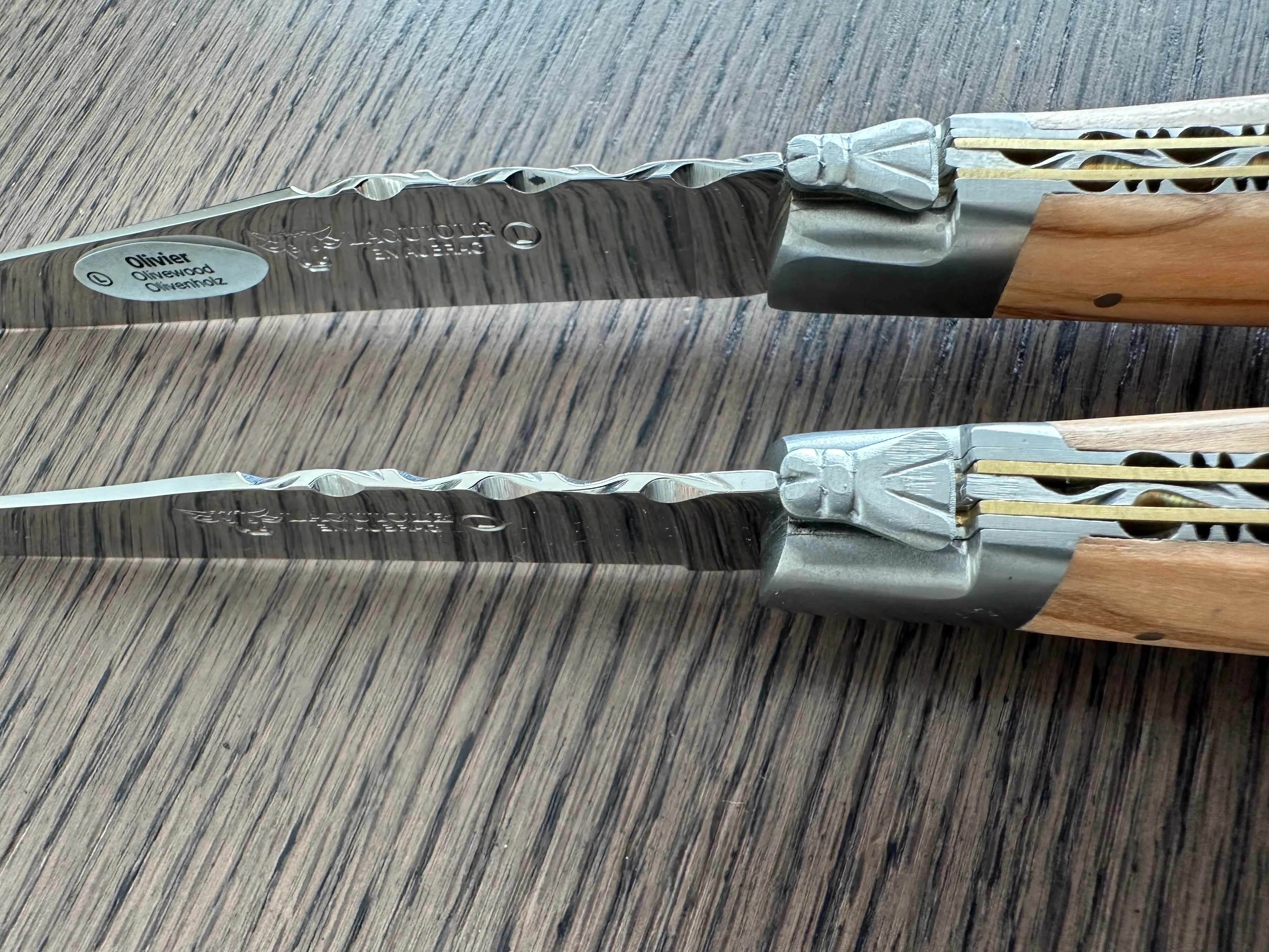 Laguiole en Aubrac Luxury Handcrafted Stainless Steel & Brass Double Plate 2-Piece Steak Knife Set with Olivewood Handles