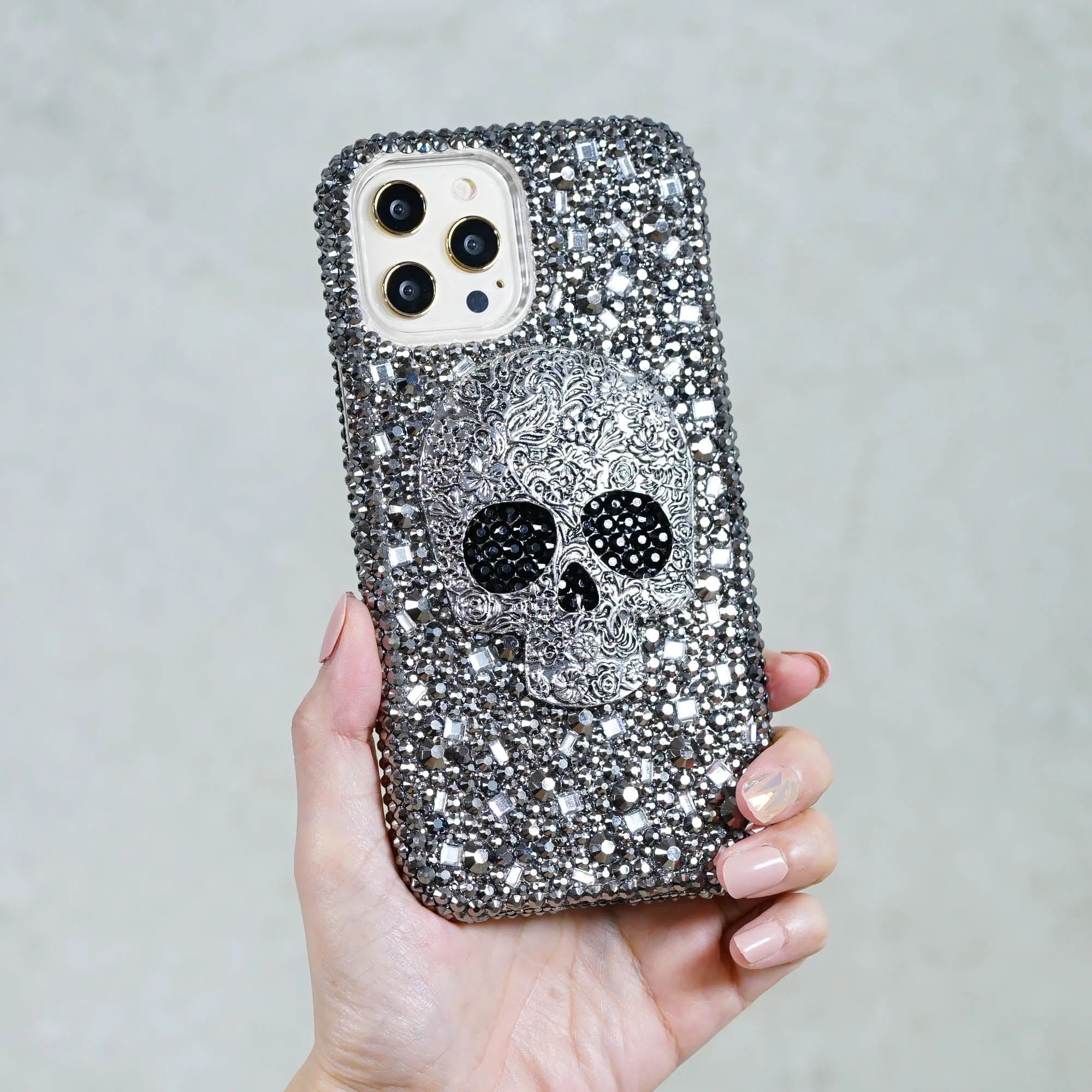 Large Metallic Skull Design (Style 428)