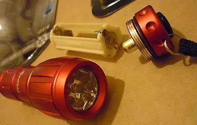 LED TORCH 9 LED POCKET FLASHLIGHT - ALUMINIUM BODY - WATER PROOF -NEW