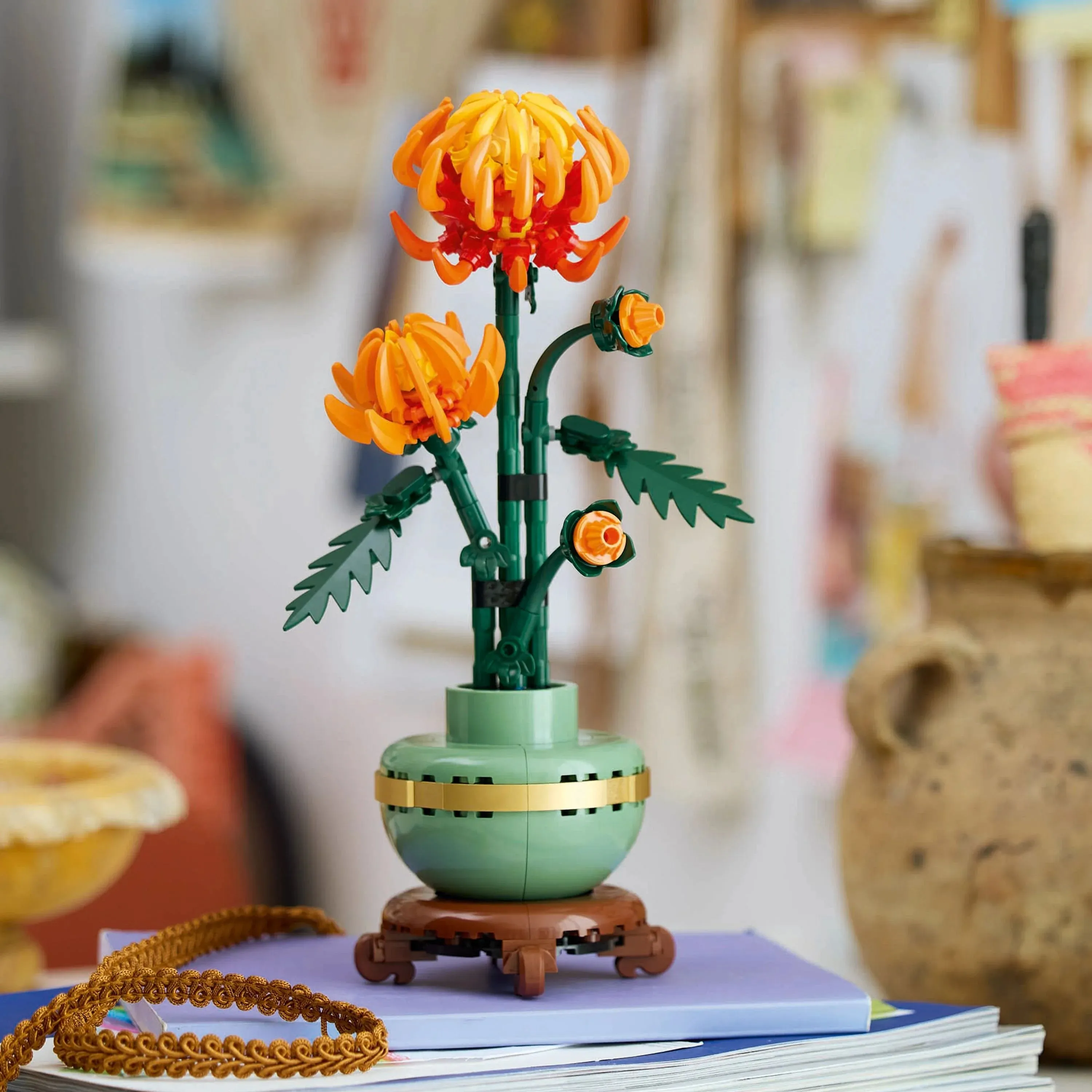 LEGO® Icons Chrysanthemum Flower Decor Building Set, Zero-Maintenance Plant Gift for Adults 10368