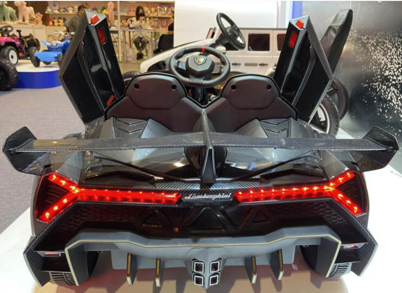 Licensed 2025 Veneno 4x4 Kids Ride On Car 1 Seater | 12V | Upgraded | Leather Seat | Rubber Tires | Remote