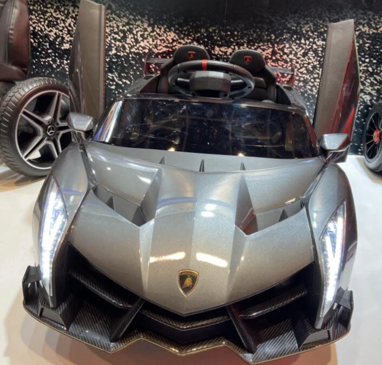 Licensed 2025 Veneno 4x4 Kids Ride On Car 1 Seater | 12V | Upgraded | Leather Seat | Rubber Tires | Remote