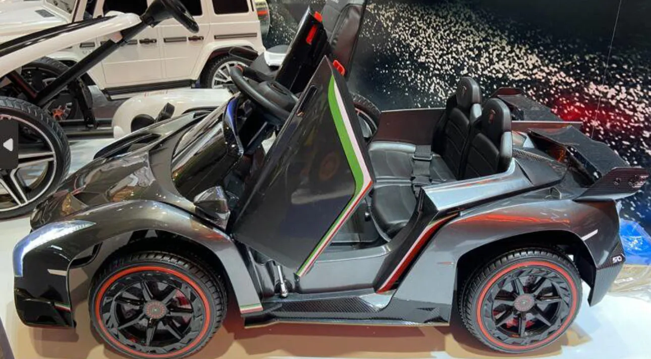 Licensed 2025 Veneno 4x4 Kids Ride On Car 1 Seater | 12V | Upgraded | Leather Seat | Rubber Tires | Remote