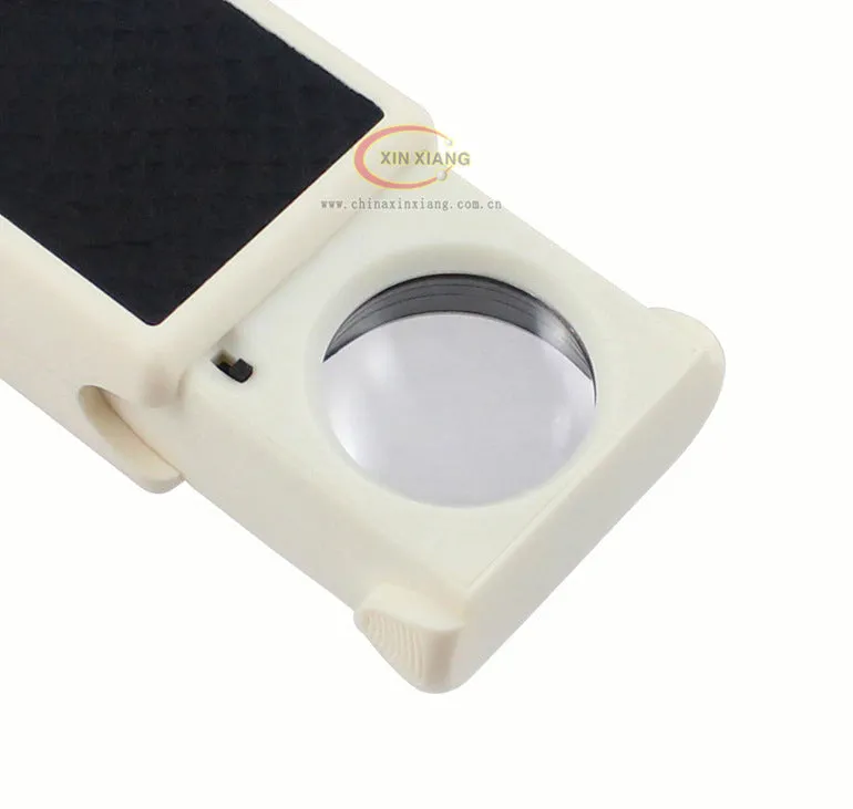 Lighted LED Pop-Up Magnifying Glass