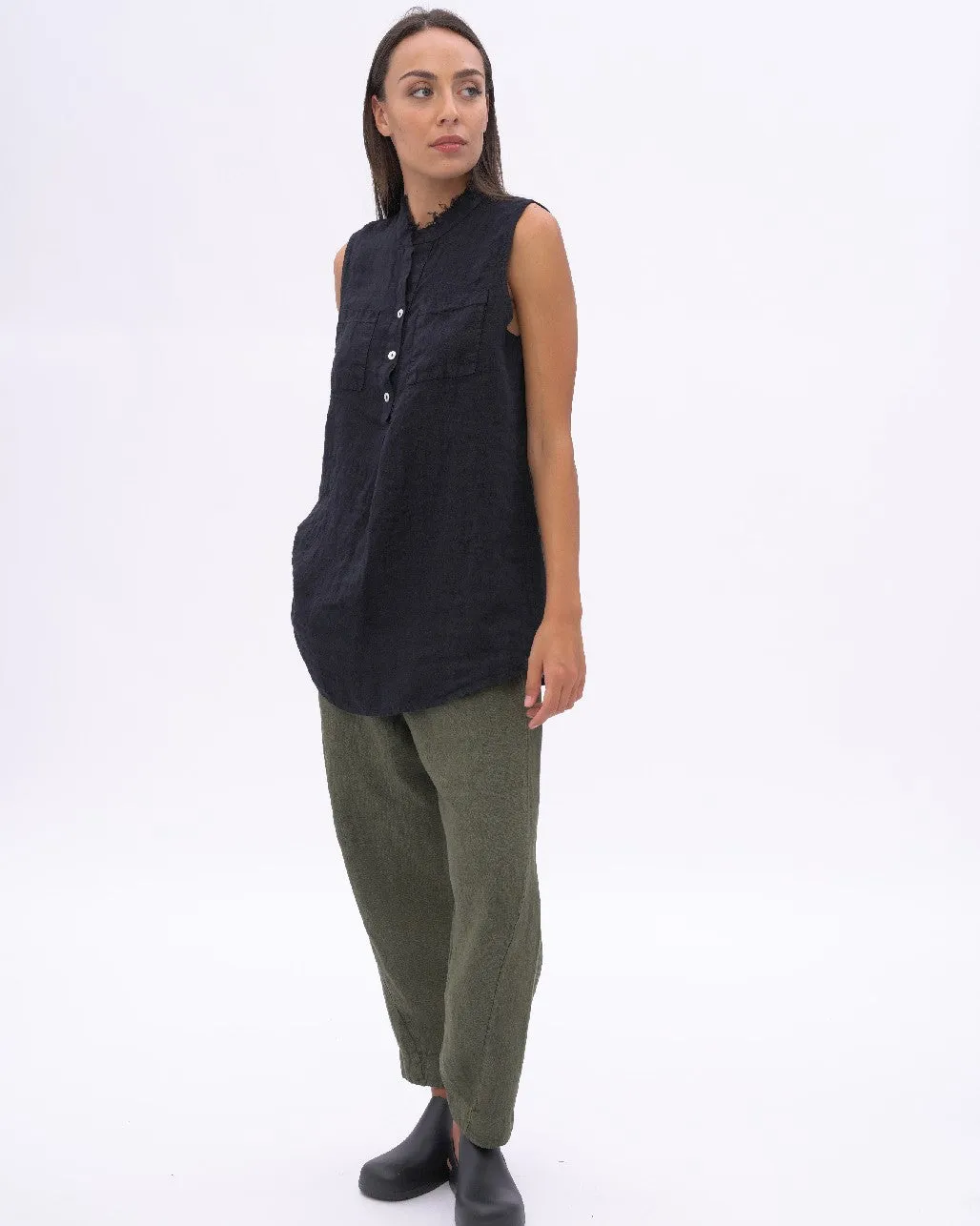 Linen Front Pocket Buttoned Tank