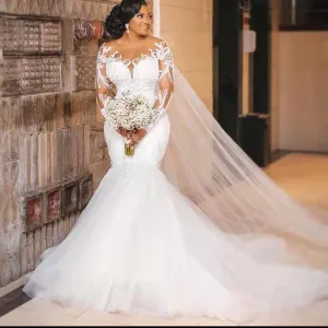 Long Sleeve Mermaid Scoop Neck Chapel Train Wedding Dress With Appliqued