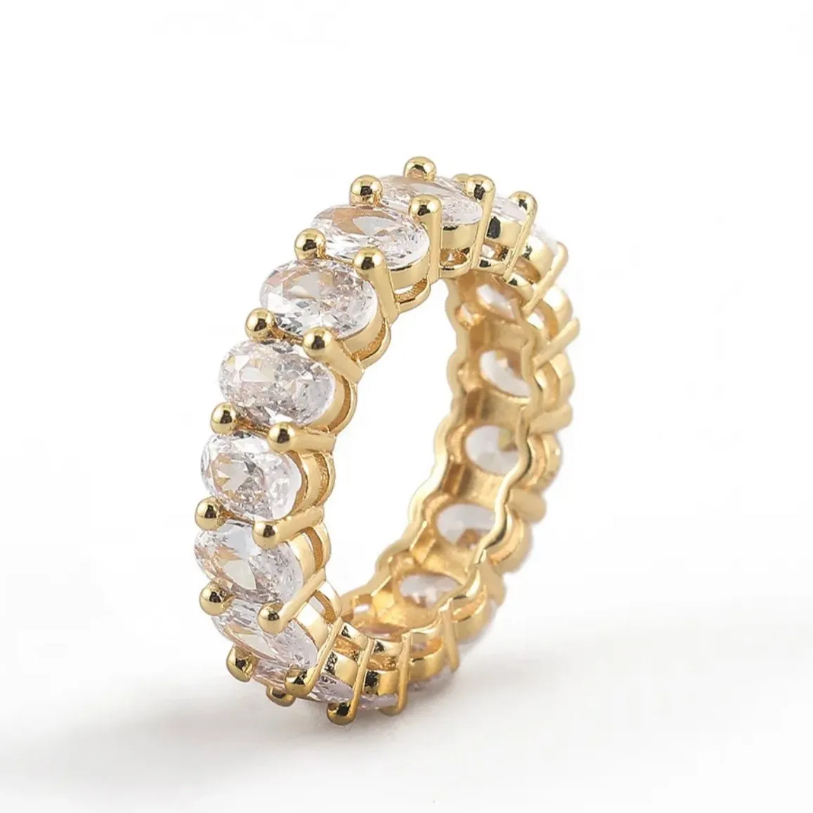 Luxe Oval Inlay Zirconia Ring