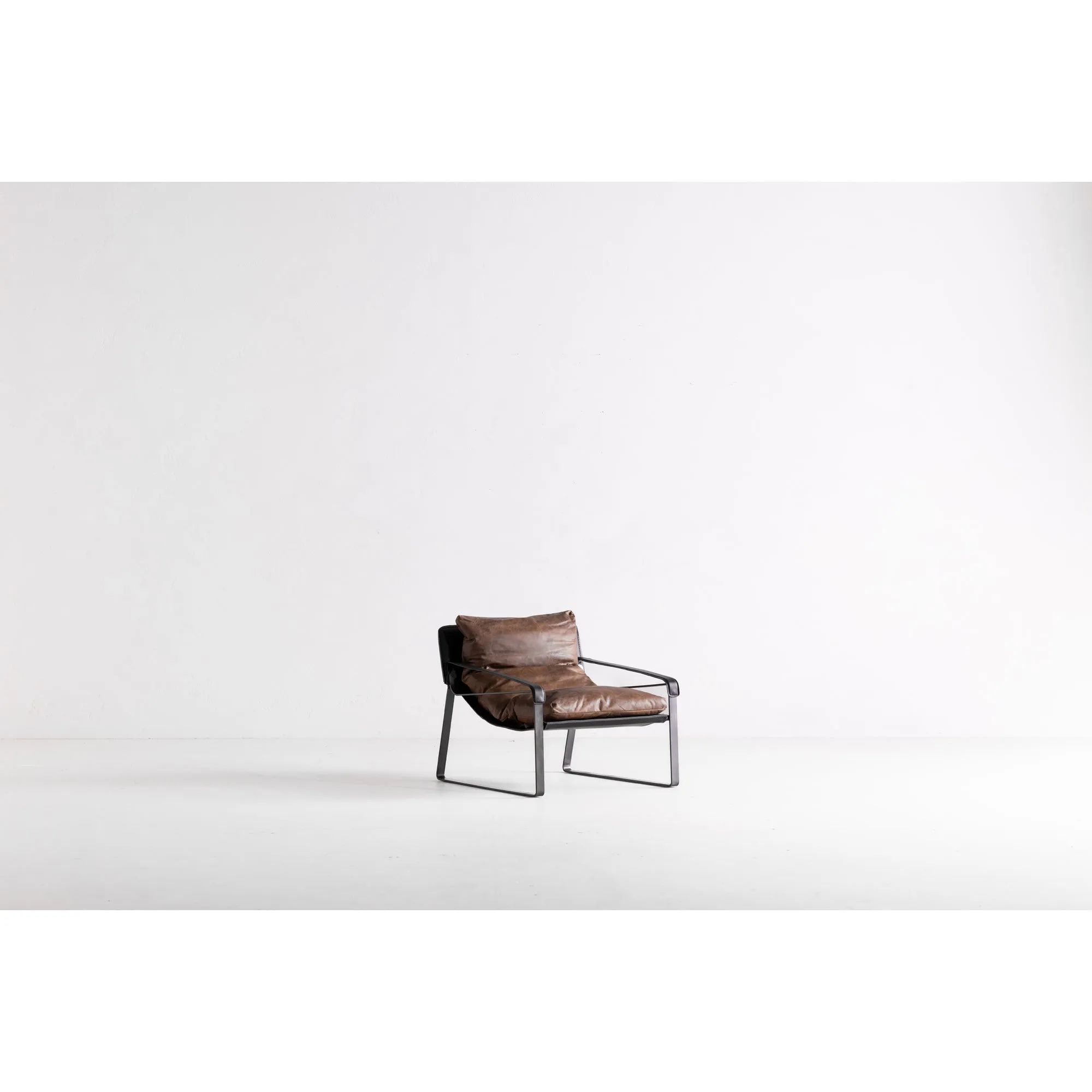 Luxury Sculpted Leather Lounge Chair