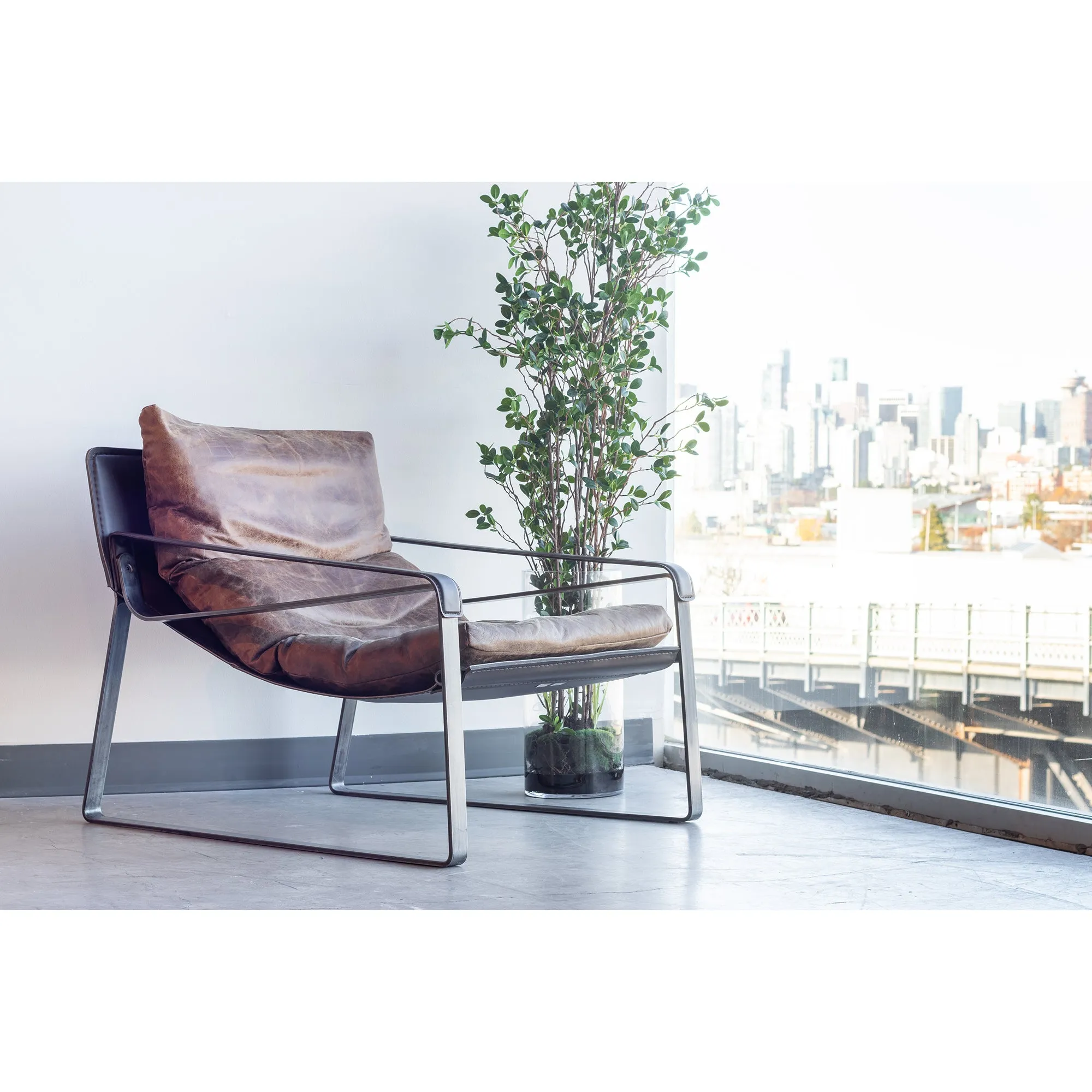 Luxury Sculpted Leather Lounge Chair