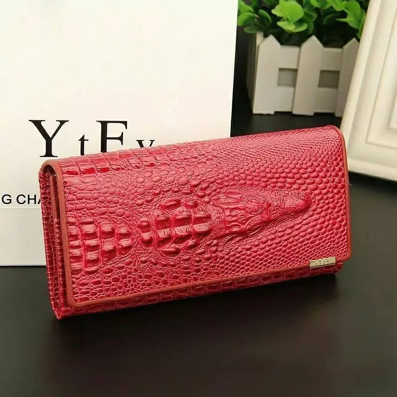 Madison™ Wallet | Elegant Embossed RFID Protection