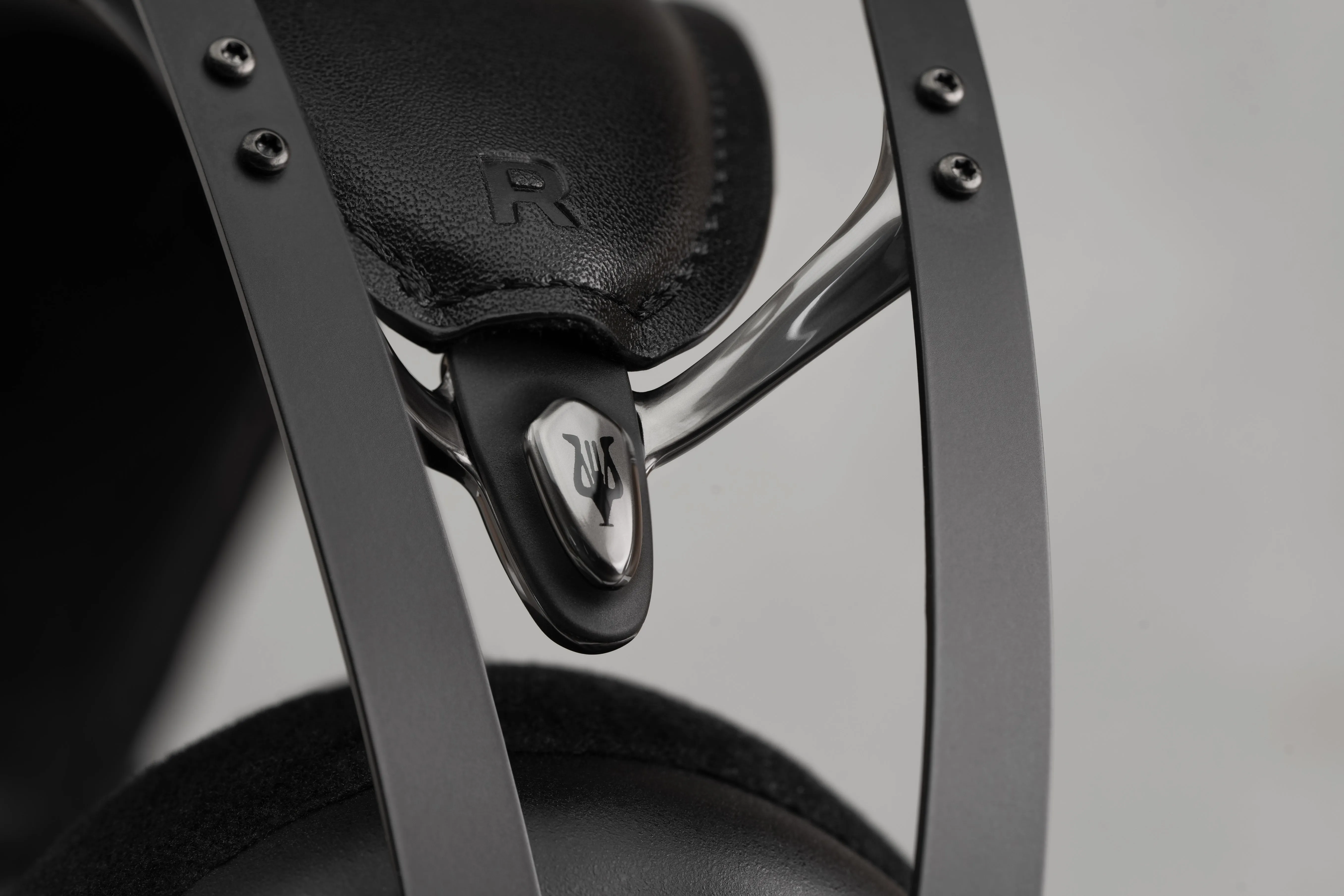 Meze Audio 105 AER
