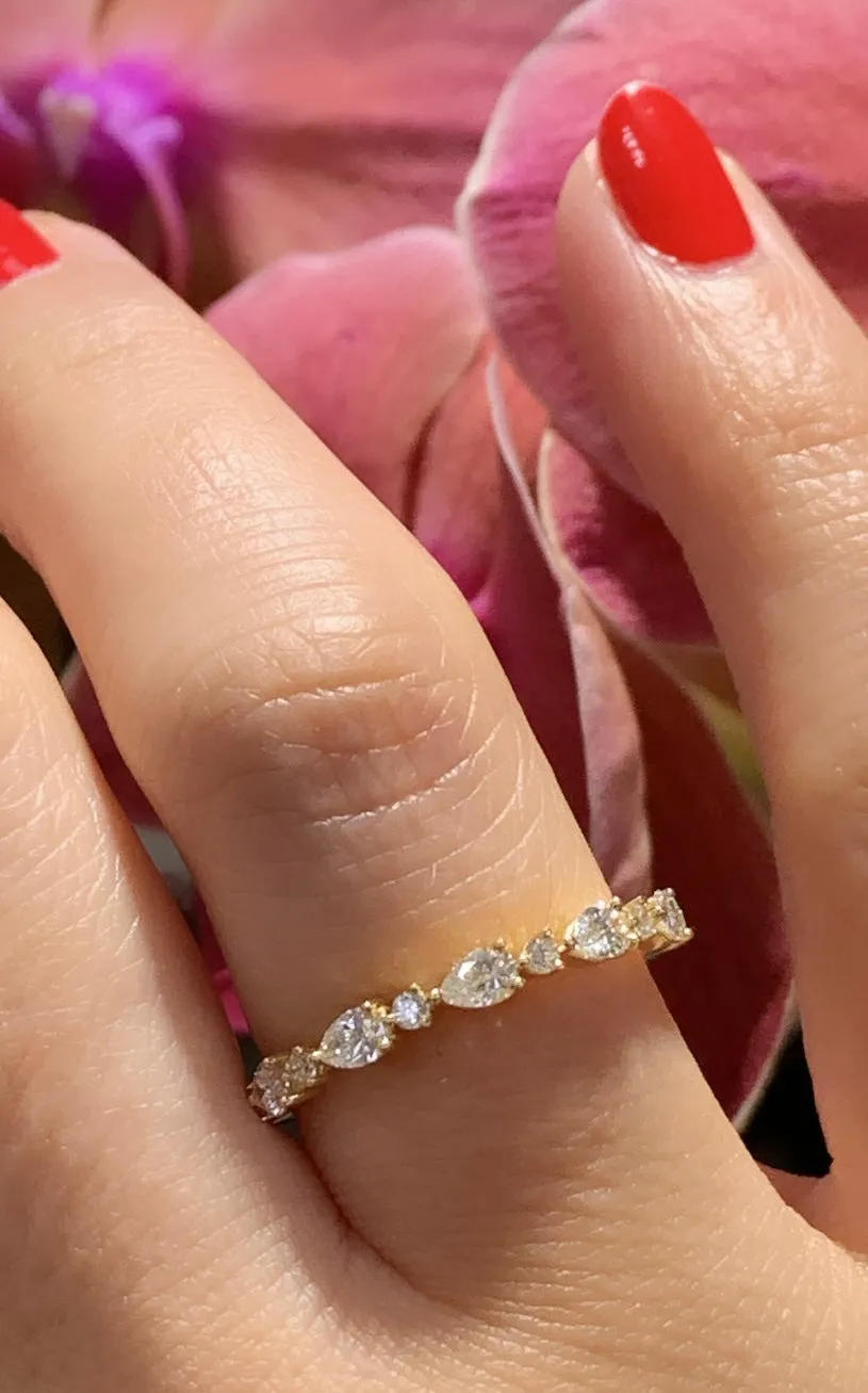 Mixed-shape Round & Pear-shape Single Prong 0.56ct tw Diamond Ring