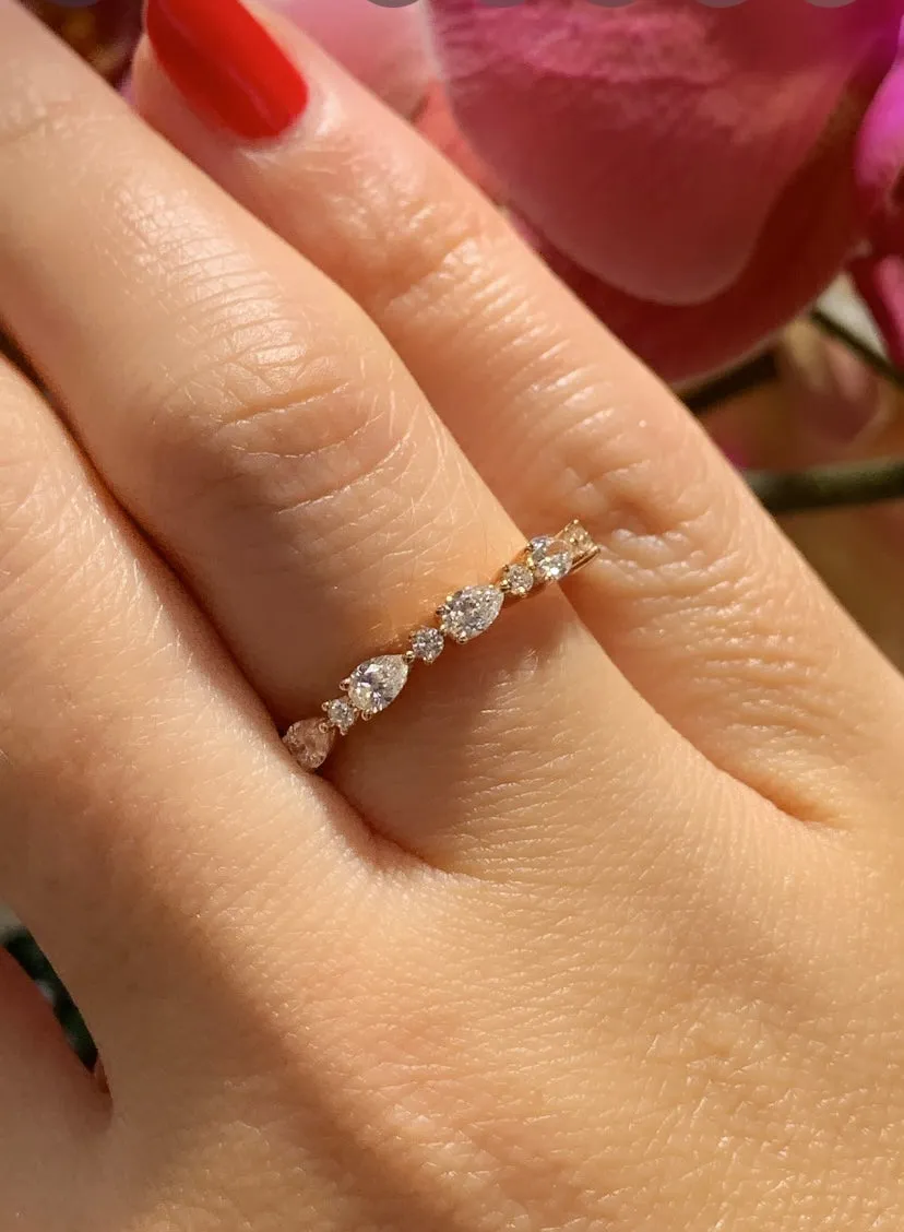 Mixed-shape Round & Pear-shape Single Prong 0.56ct tw Diamond Ring
