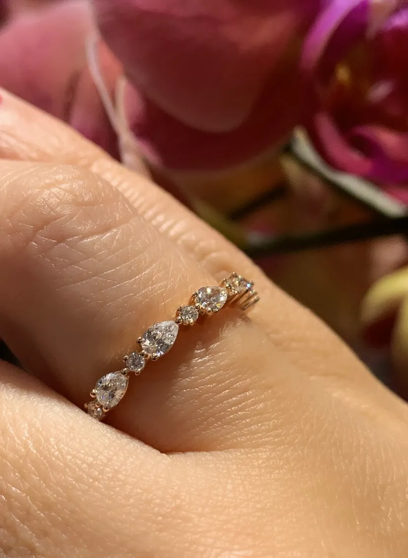Mixed-shape Round & Pear-shape Single Prong 0.56ct tw Diamond Ring