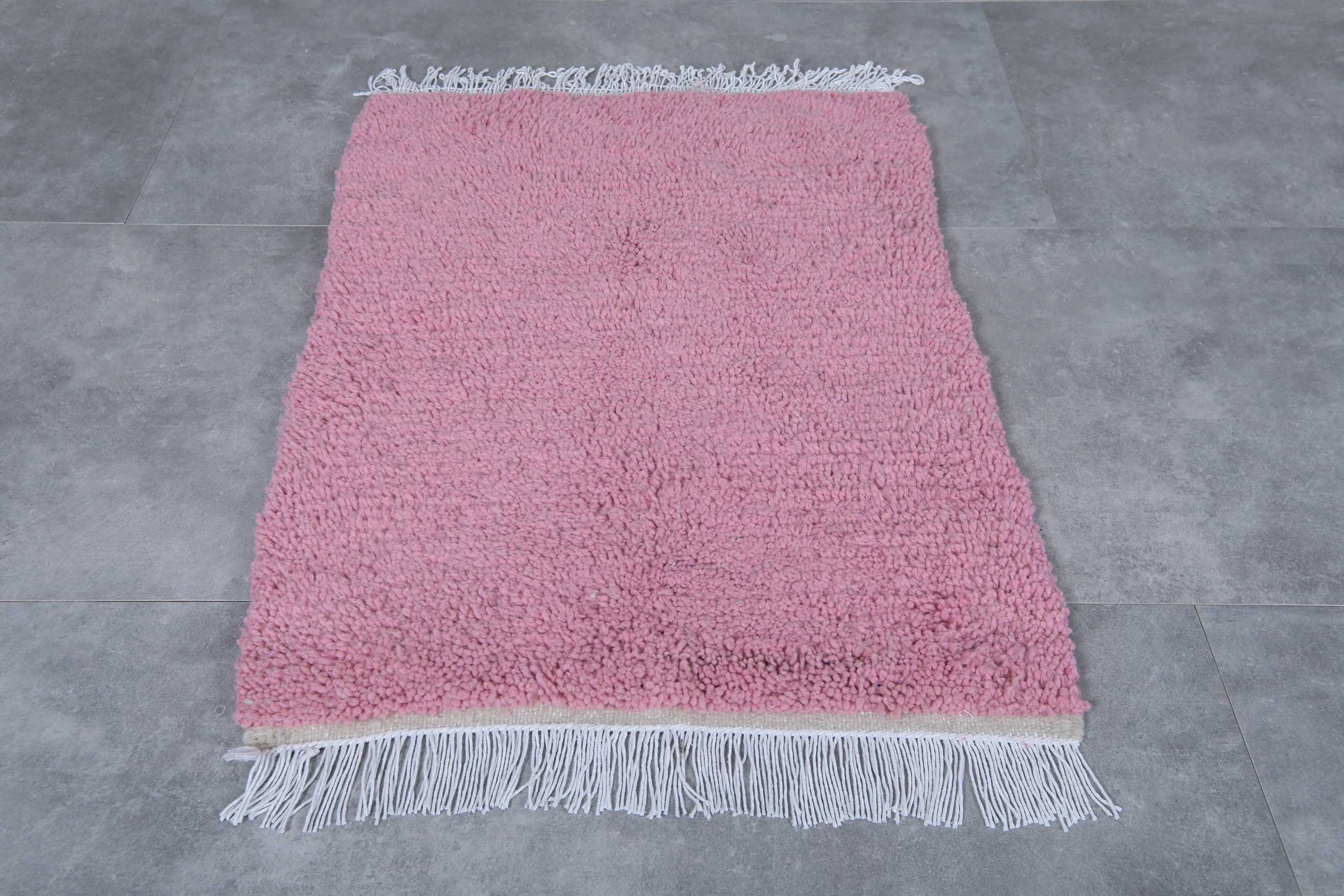 Moroccan Pink Rug - Handwoven 2.5 x 3.4 Feet | Plush Wool Accent