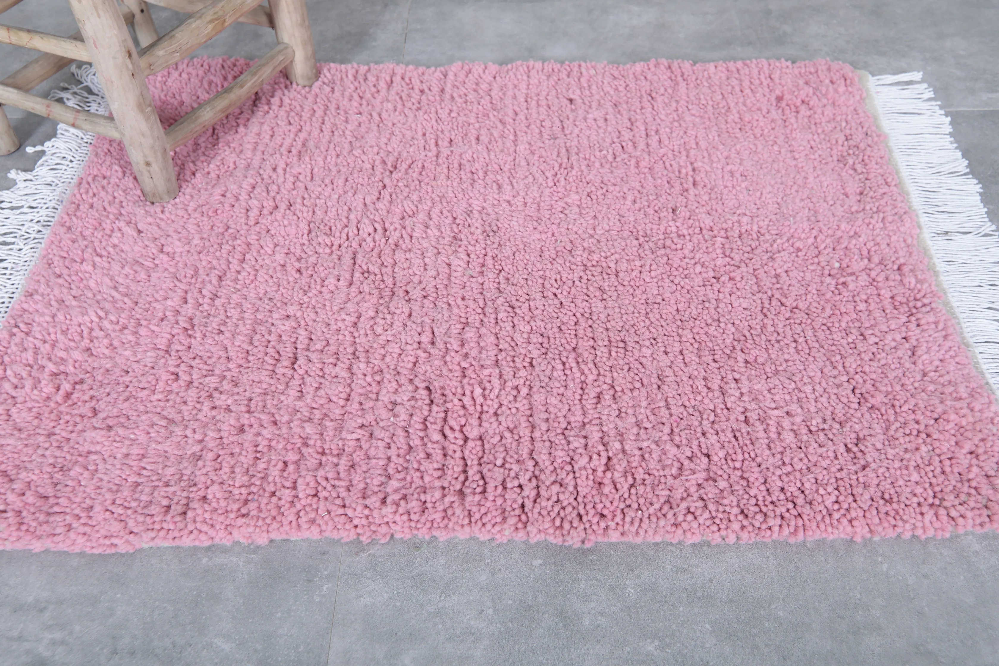 Moroccan Pink Rug - Handwoven 2.5 x 3.4 Feet | Plush Wool Accent