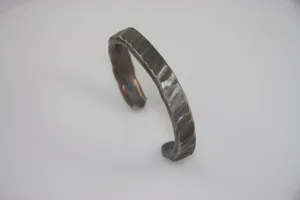 Narrow Rope Pattern Bracelet: Men & Women