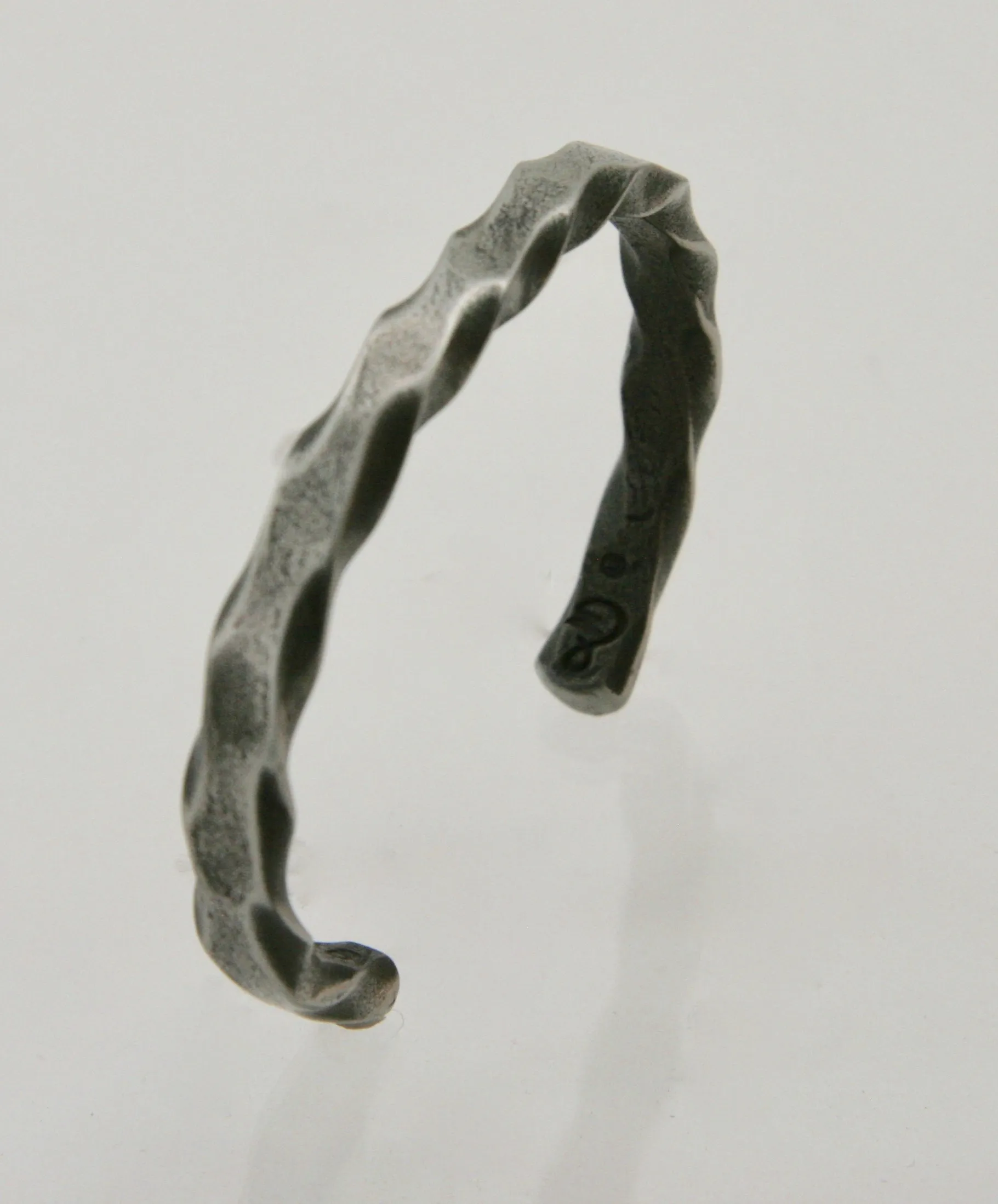 Narrow Twist Pattern Cuff Bracelet: Men & Women