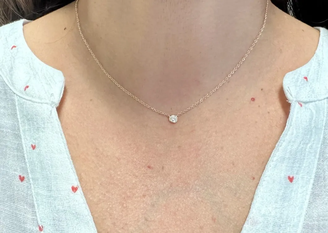 Necklace 14kt Yellow Gold with Central Diamond