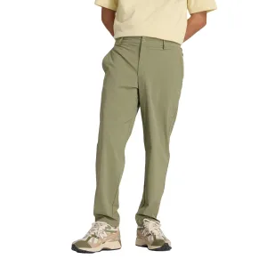 New Balance Men Athletics Ripstop Standard Tapered Pant 28" Olive MP43550-DEK