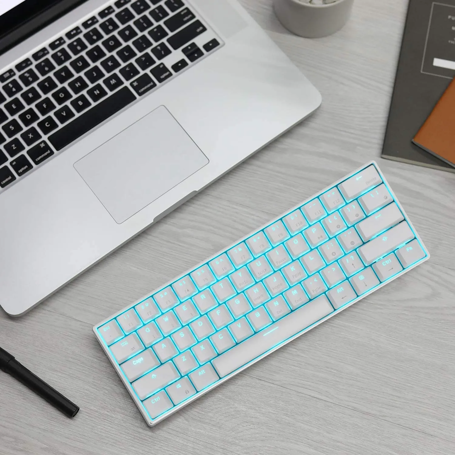 New in box! RK ROYAL KLUDGE RK61 Wireless 60% Mechanical Gaming Keyboard, White! Retails $80 