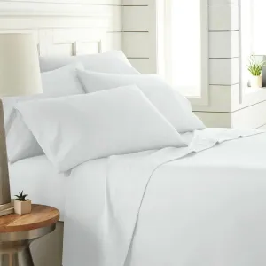New in package! Bamboo Luxury & Feel 1800 wrinkle free deep pocket sheet set in white, King!!