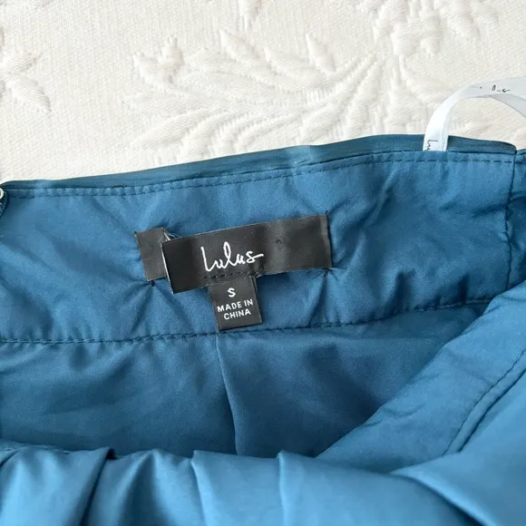 NWOT Lulus Pristine Glow Dark Teal Ruffled Tie-Back Maxi Dress Small
