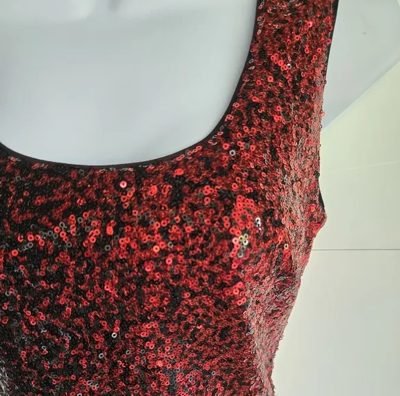 NWT GUESS Sequin Sleeveless Mini Dress XS Red/Black