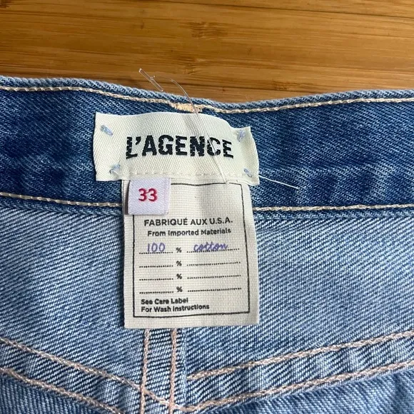 NWT L’Agence- Audrey Mid Rise Short. Size 33
