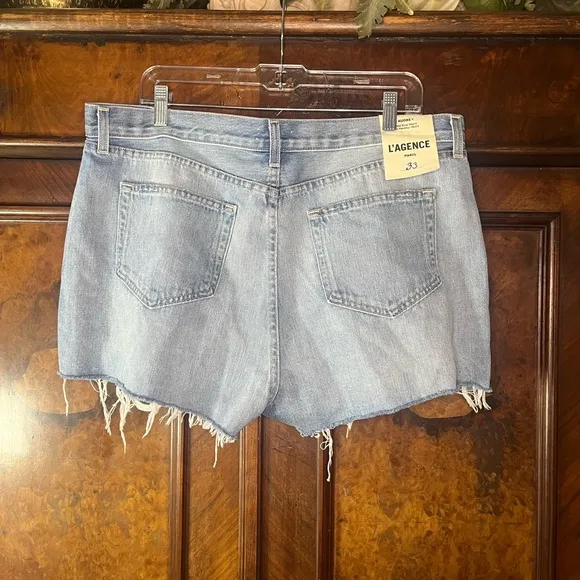 NWT L’Agence- Audrey Mid Rise Short. Size 33