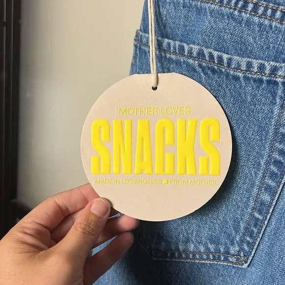 NWT Mother SNACKS! High Waisted Twizzy Skimp Jeans in Delicious Memories Size 31