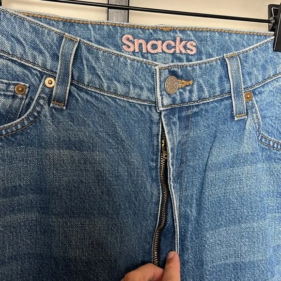 NWT Mother SNACKS! High Waisted Twizzy Skimp Jeans in Delicious Memories Size 31