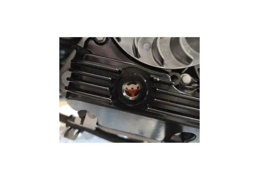Oil Pan Moto Nostra Gloss Black | Vespa GTS Super i.e. 125ccm/GTS/GTS Super/GTV 300ccm HPE