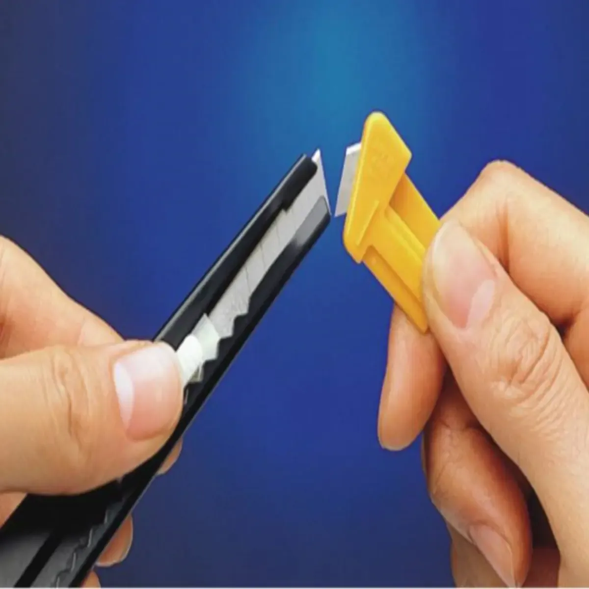 Olfa Utility Knife Model 180 BLK & Replacement Blades