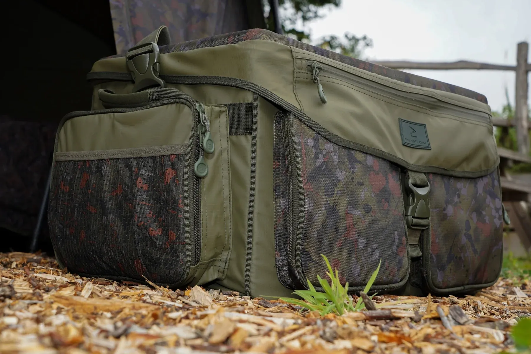 OMC HEIST XL Carryall