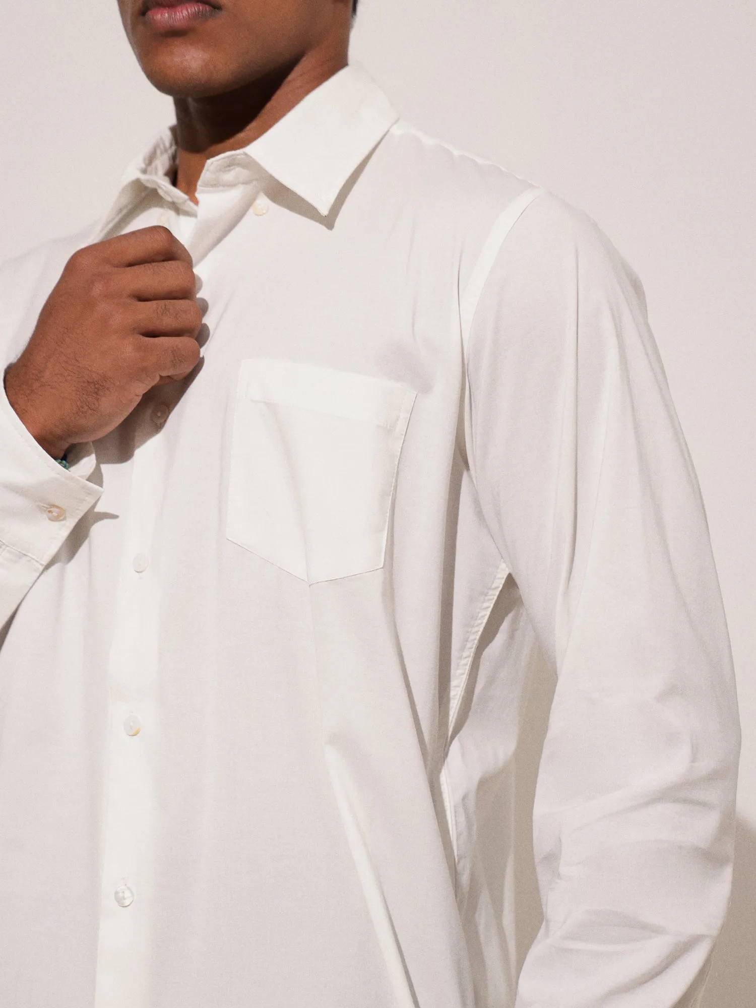 One chest pocket detailed oversize shirt