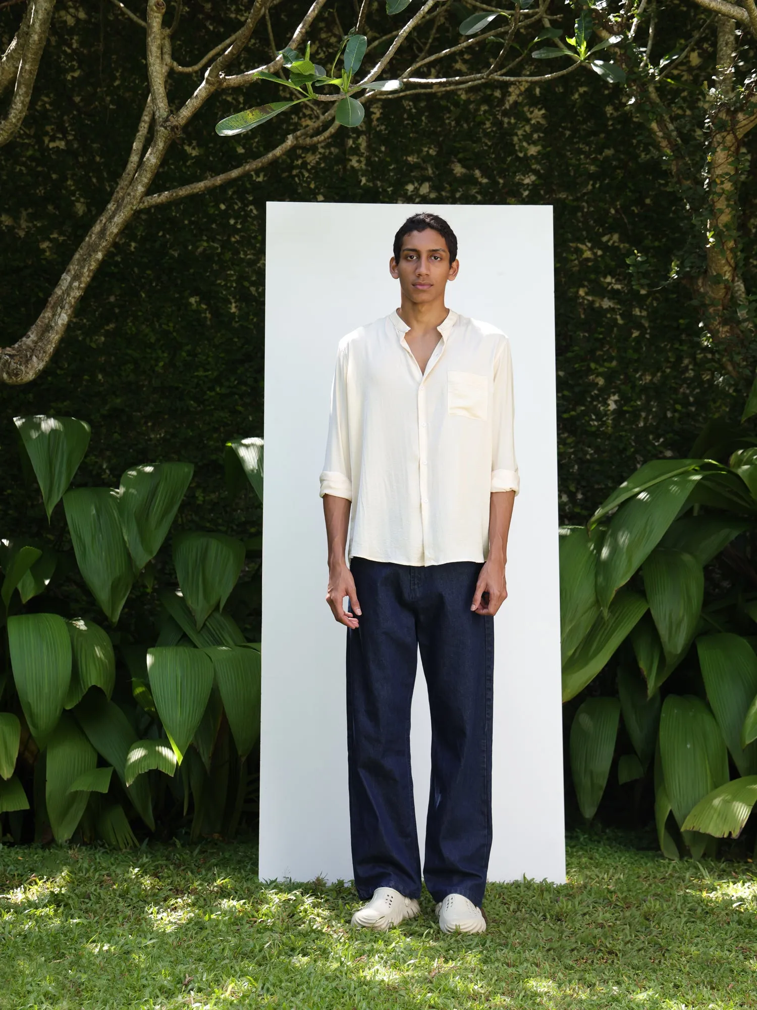 One chest pocket detailed shirt