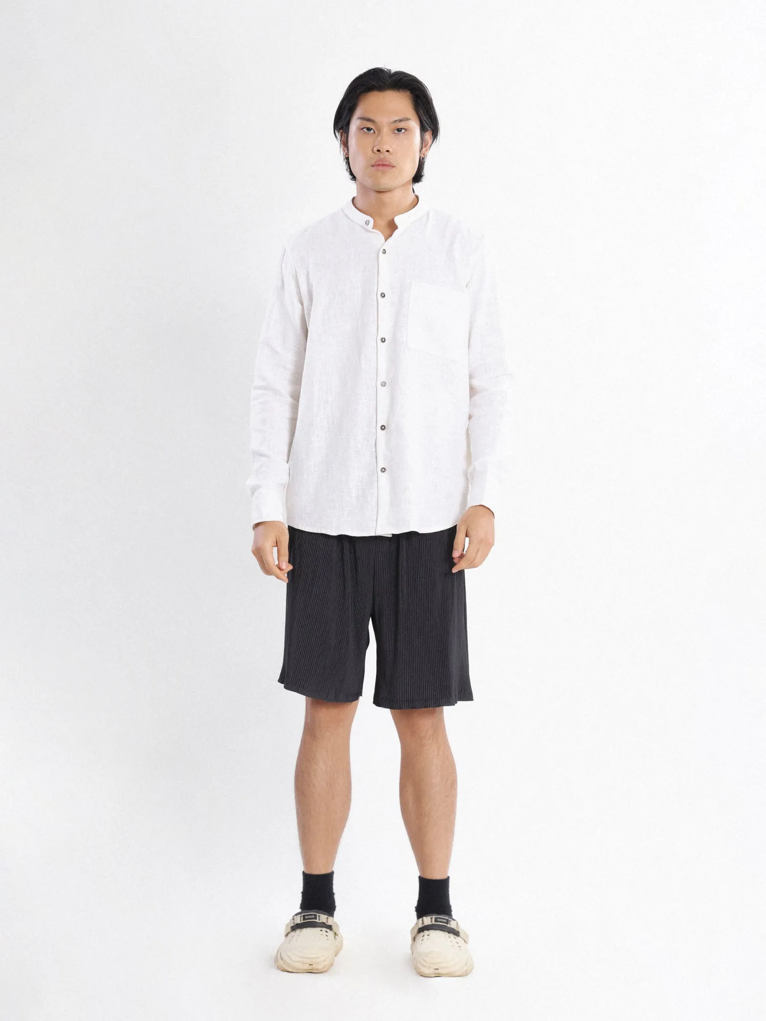 One chest pocket detailed shirt