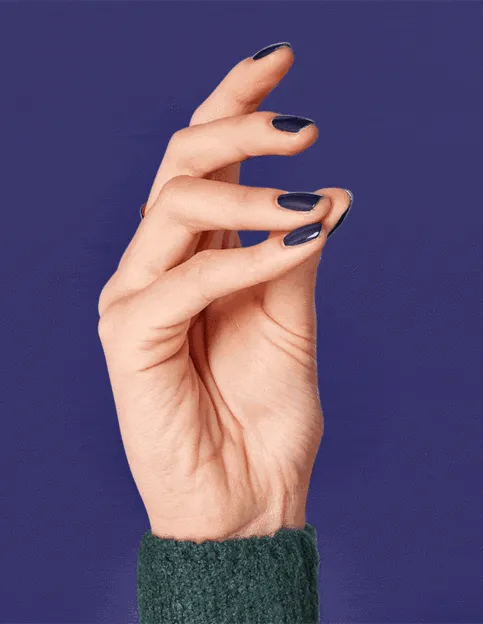 OPI Gel Color - Award for Best Nails goes to… GC H009