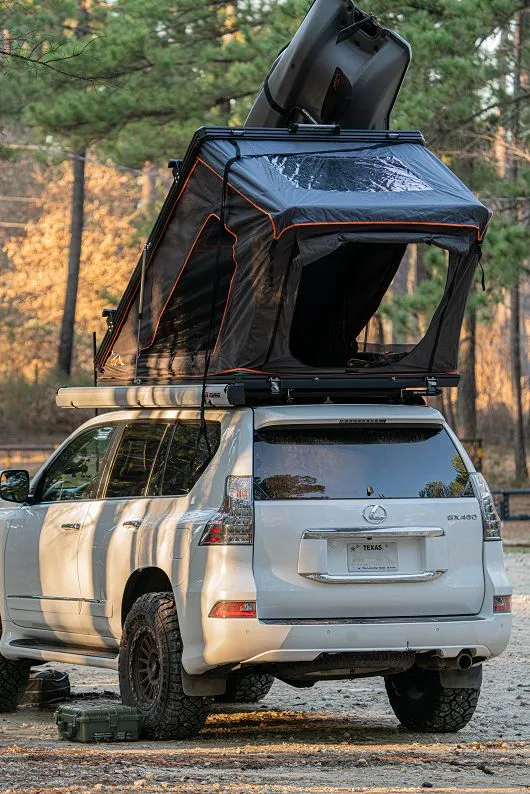 Outdoorsman XL Plus - Aluminum Clam Shell Roof Top Tent