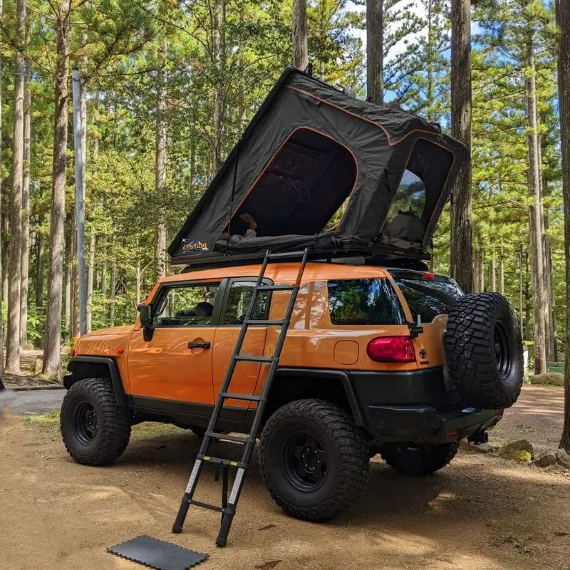 Outdoorsman XL Plus - Aluminum Clam Shell Roof Top Tent