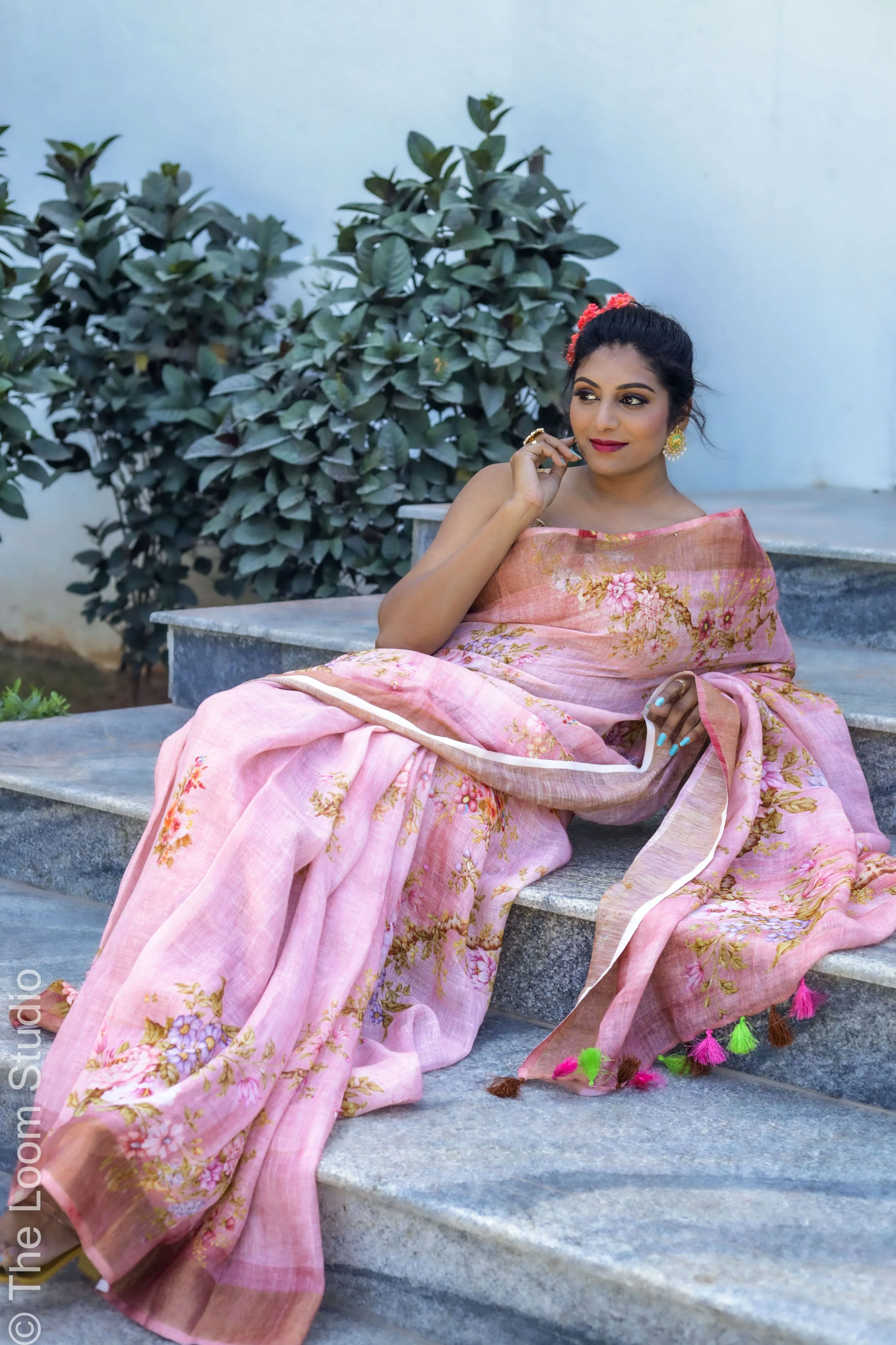 Peach Sorbet Pure Handwoven Linen Floral Printed Saree