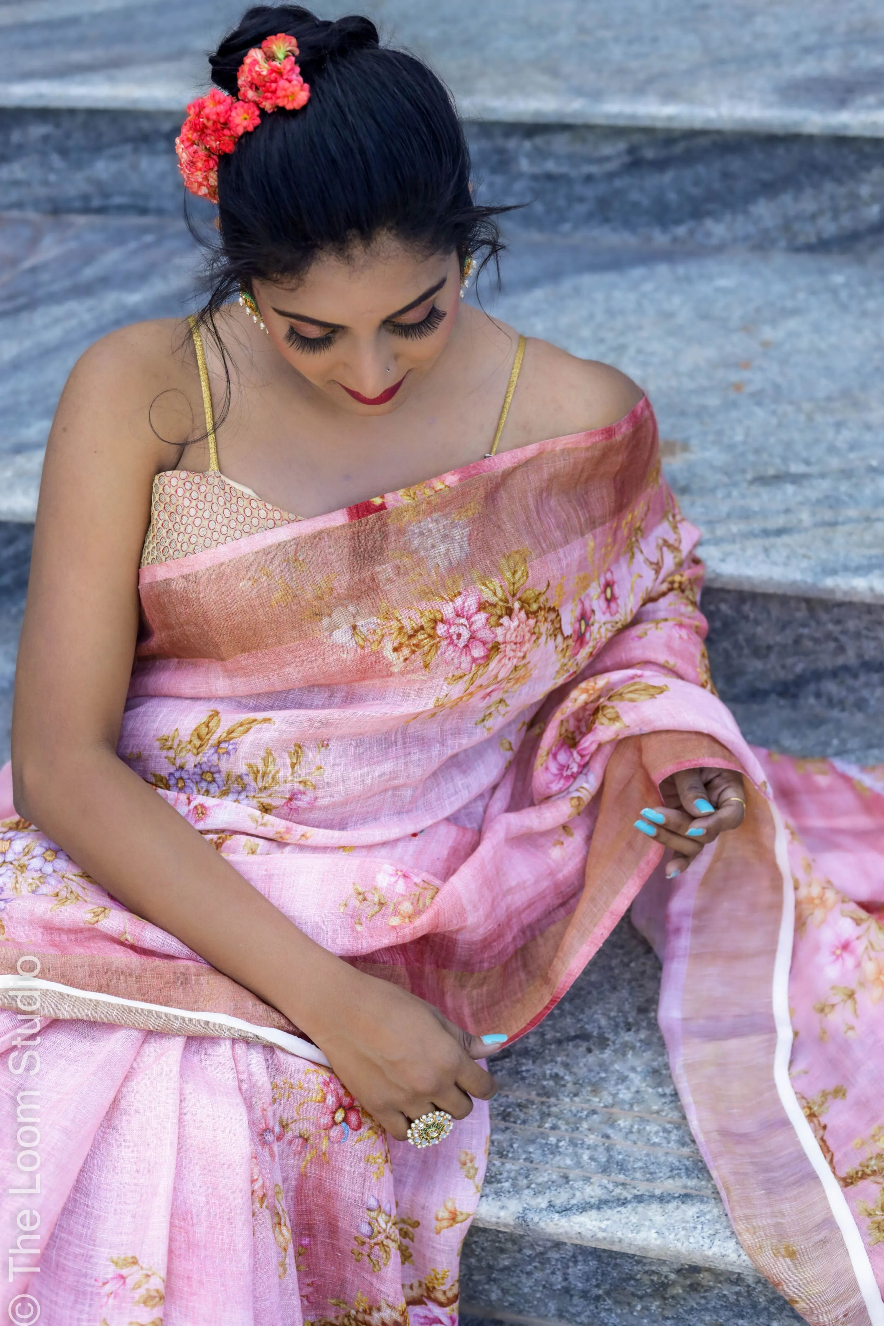 Peach Sorbet Pure Handwoven Linen Floral Printed Saree