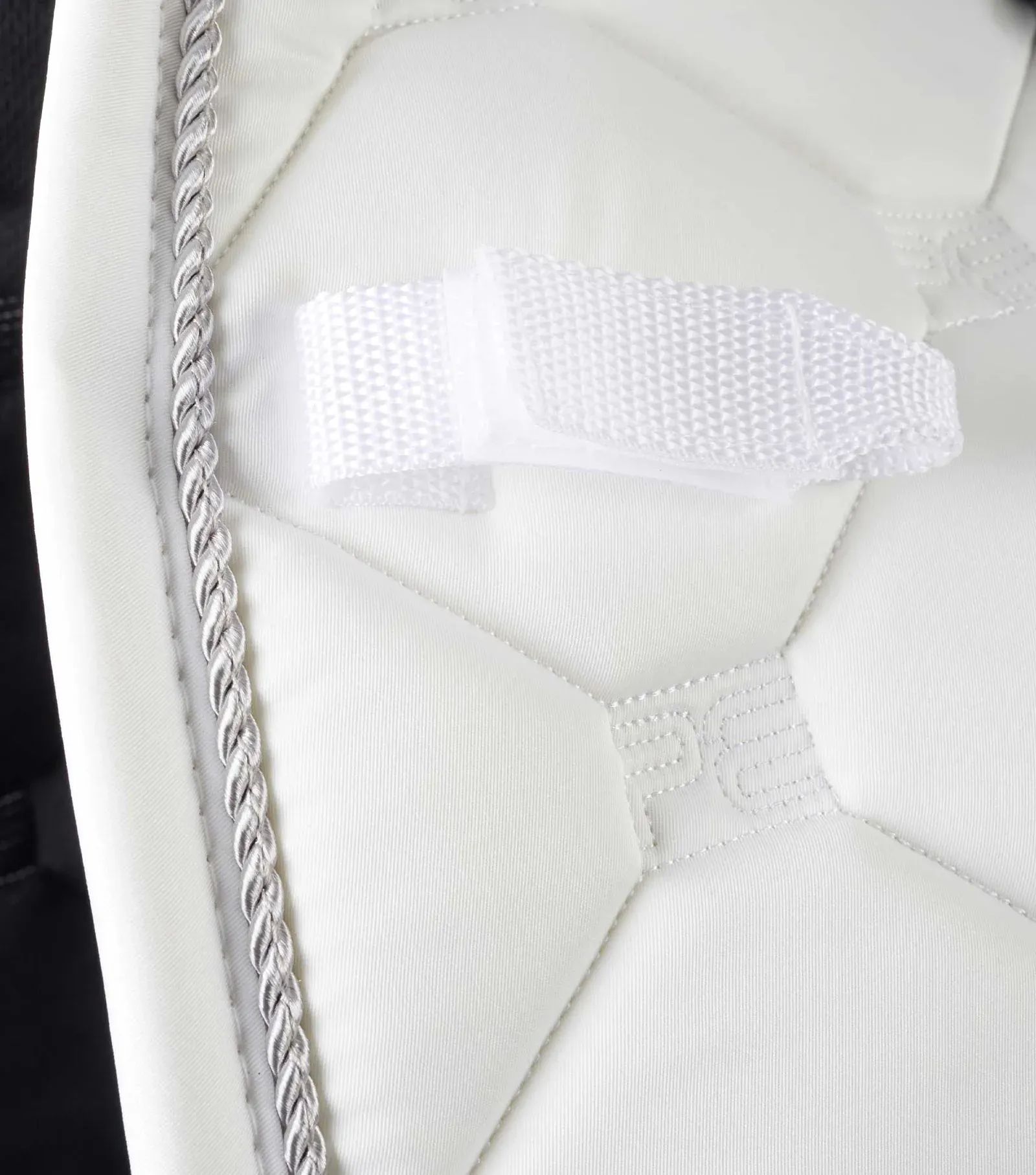 PEI Saltare Luxury Close Contact Saddle Pad - White