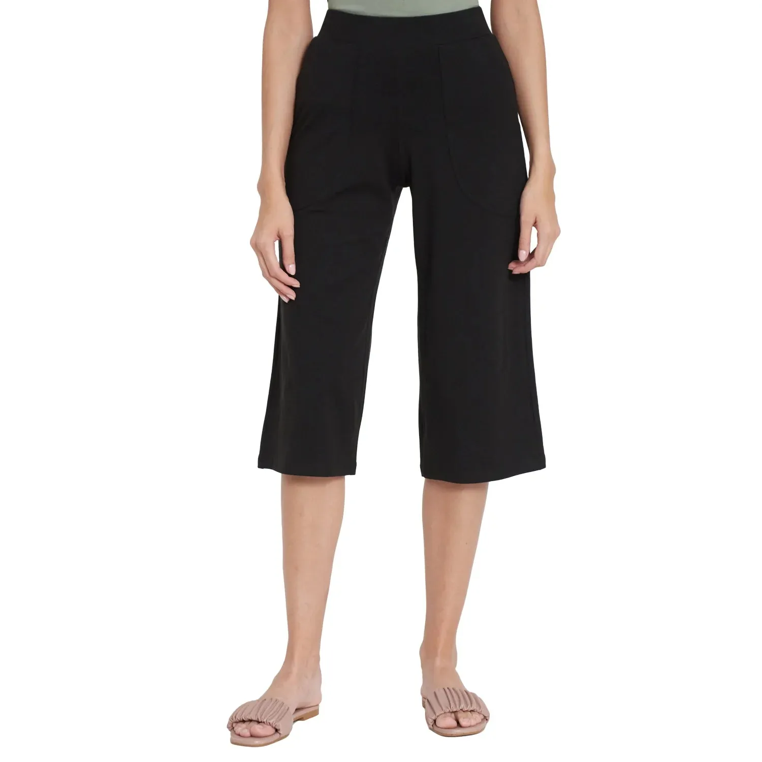 PIN TUCKED DETAILED TOP WITH olid Black Mid Calf Length Patched Pocket Pants For Women