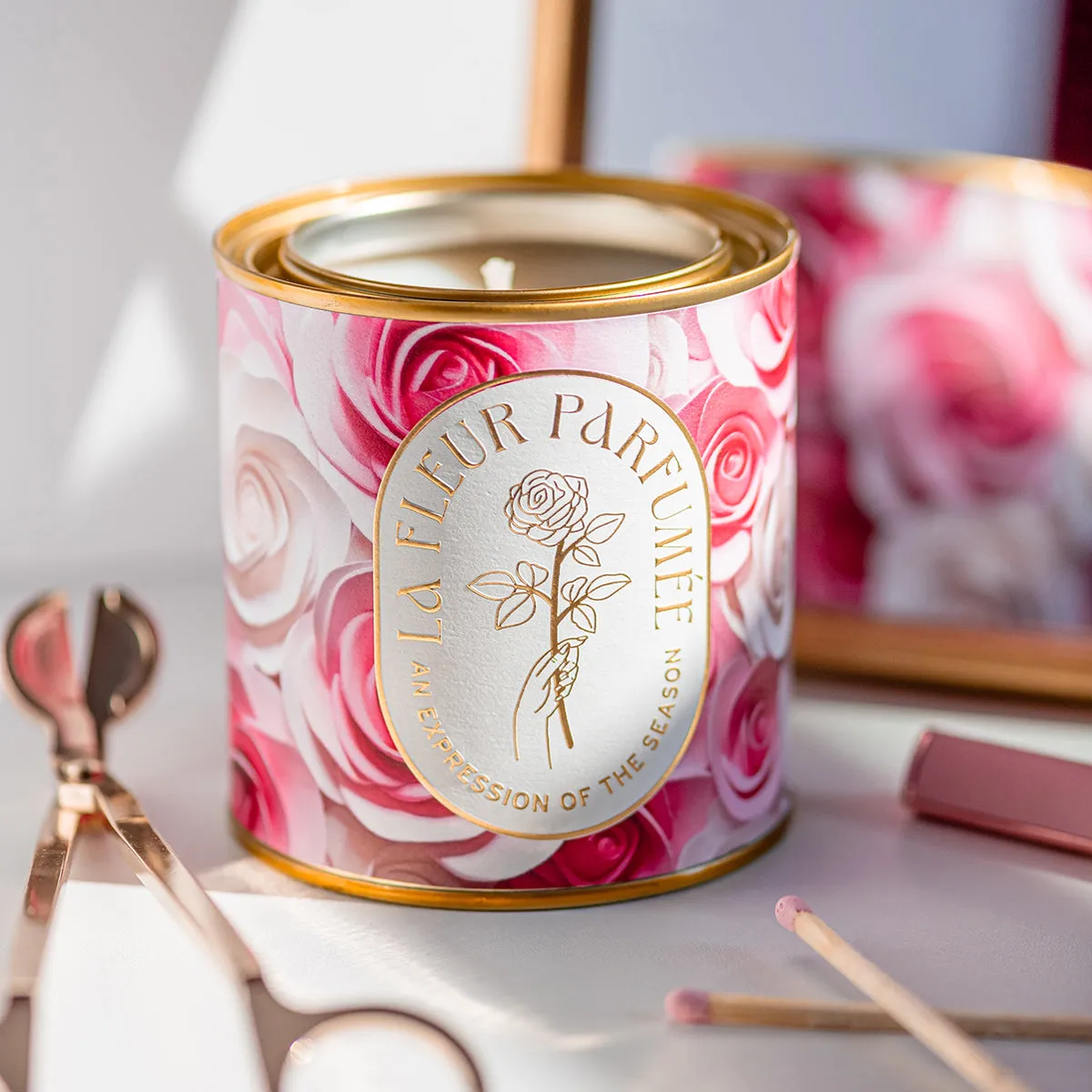 PINK ROSES TIN CANDLE