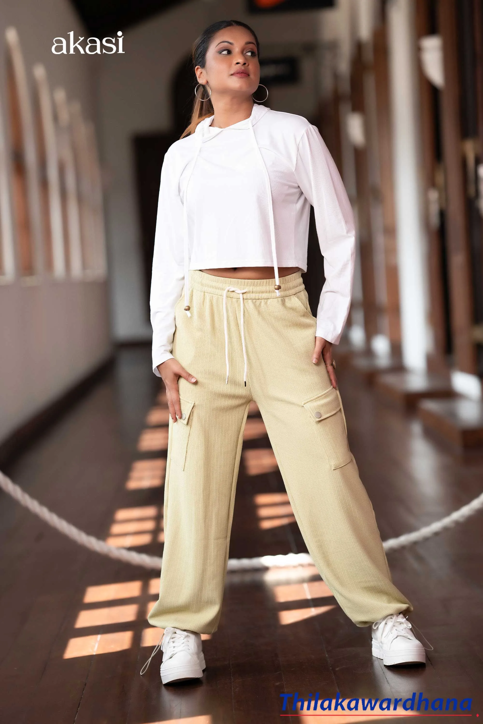 Pocket Detailed Relaxed Cargo Pant - Free Size